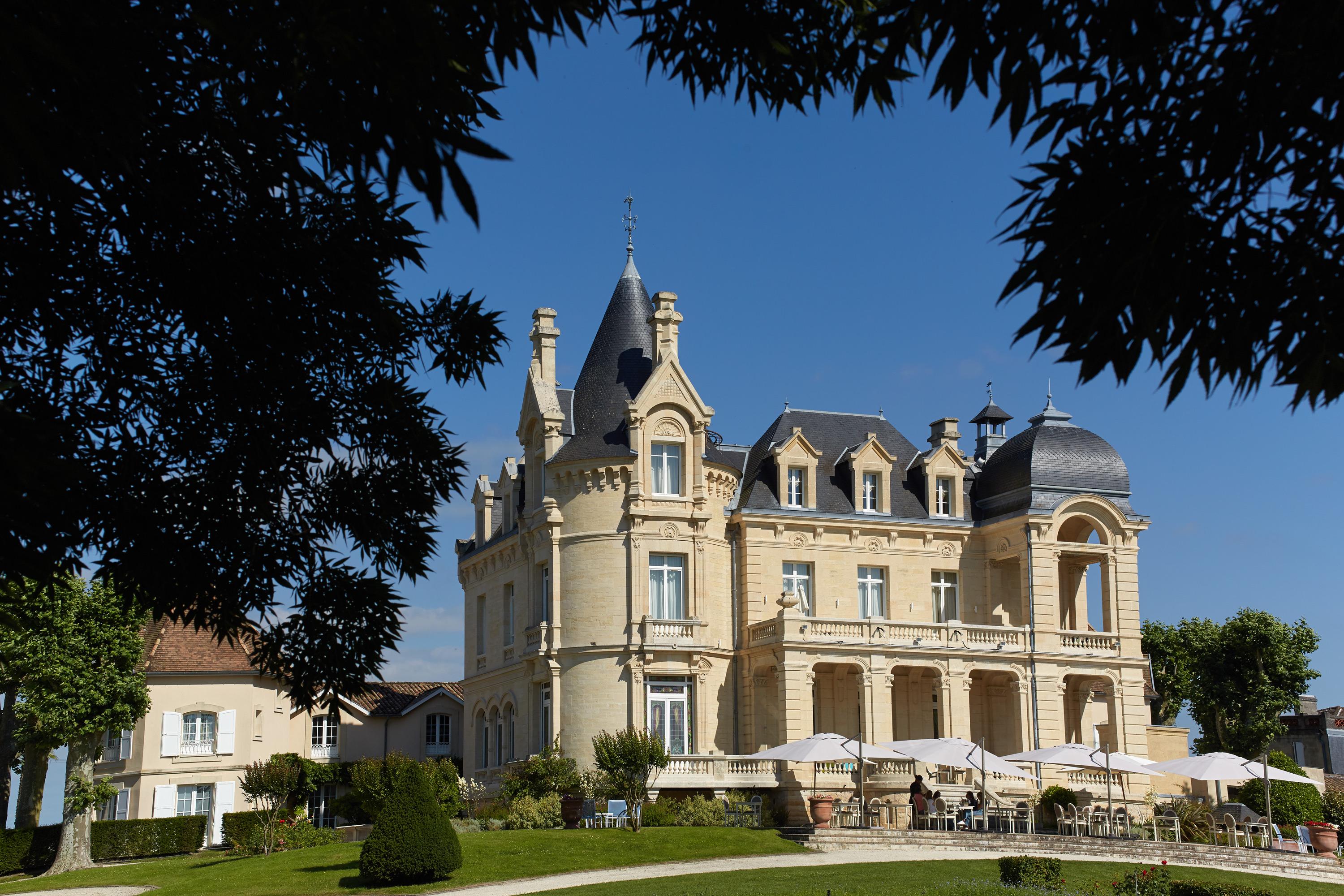 Château Grand Barrail 5*