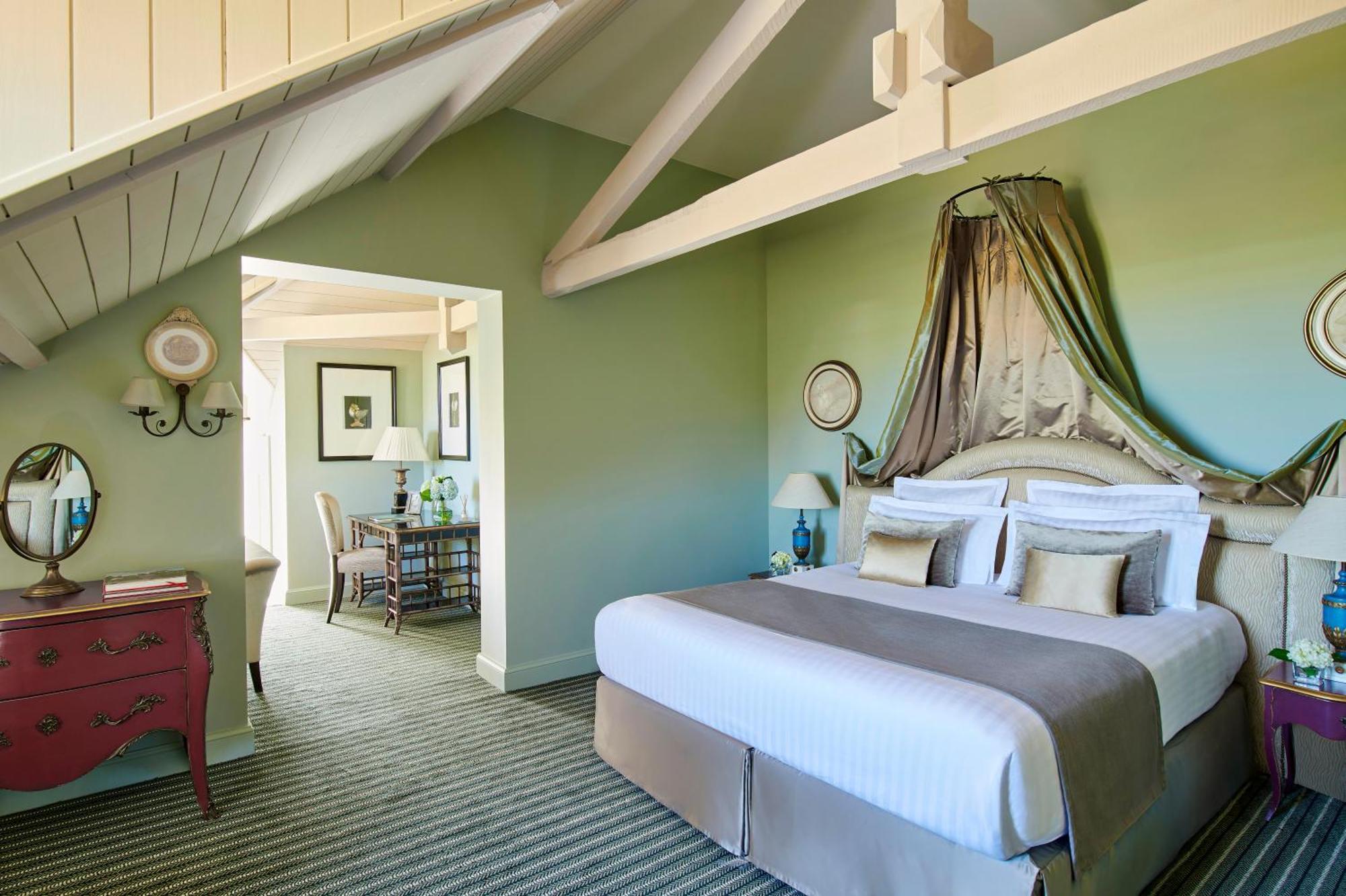 Château Grand Barrail 5*