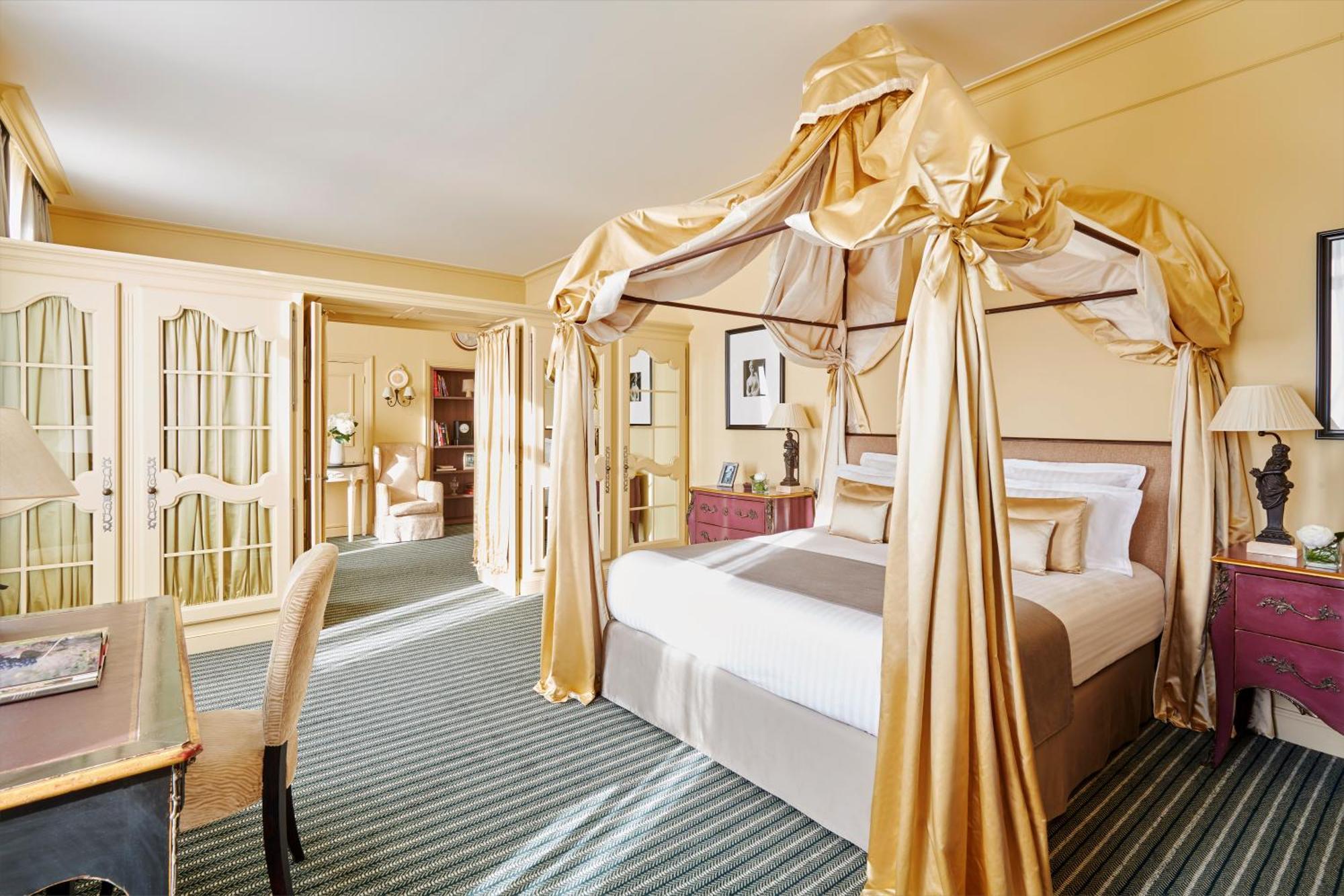 Château Grand Barrail Hotel 5*
